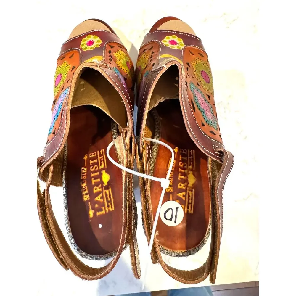 L'Artiste Spring Step Belen leather sandals sz 10 bright hand-painted flowers